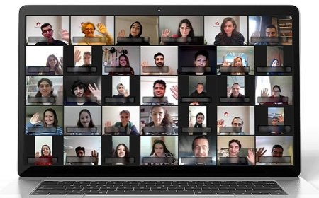 Anadolu Vakfı’ndan Bursiyerlerine Deprem Psikolojisi Eğitimi