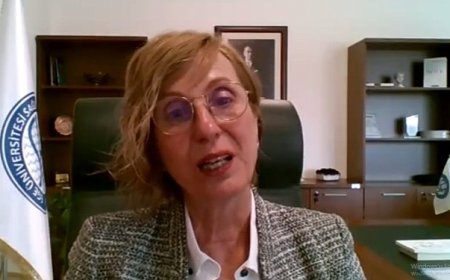 Afet bölgesinde çalışan ebeler hayatın durduğu yerde yeni hayatlara el verdiler